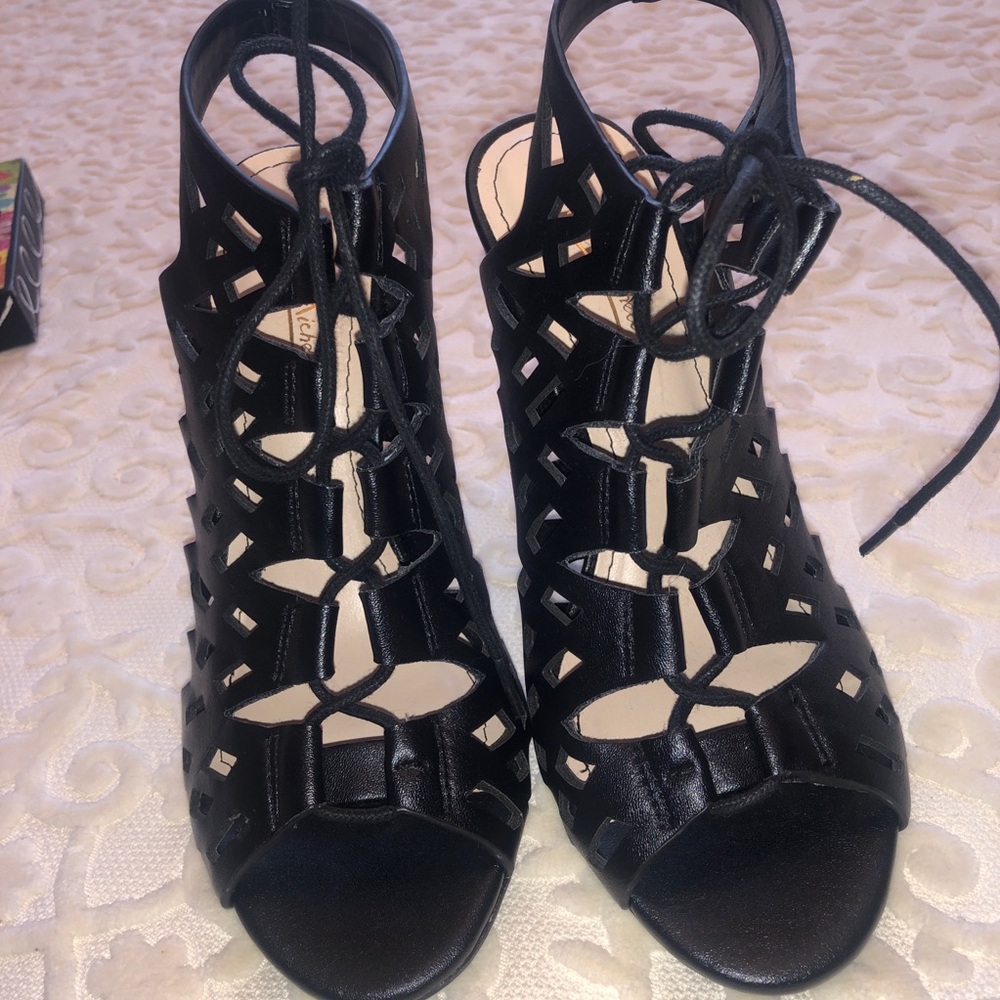 NEW Anne Michelle black heels🥰 - Picture 3 of 6